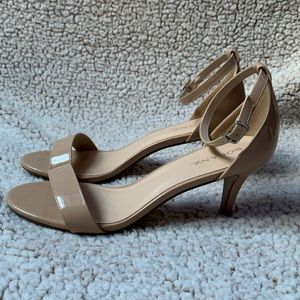 🤎🤎 tan/creme 2” heels! 🤎🤎